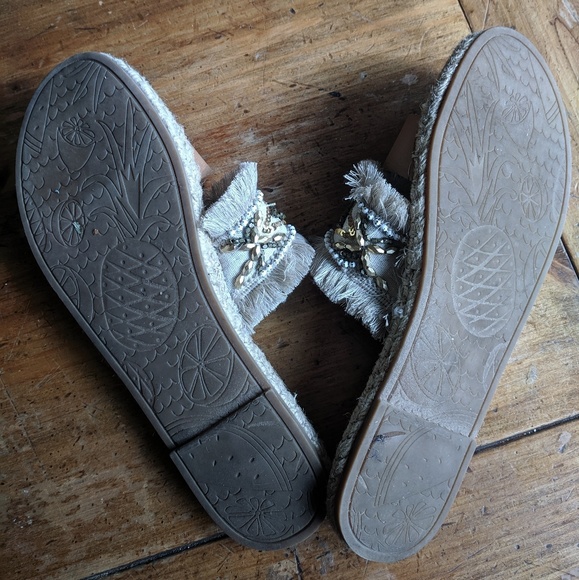 Beaded BKE Soul Espadrilles - Picture 7 of 7